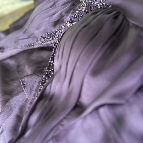 Floor length, formal gown. - Picture 4 of 4